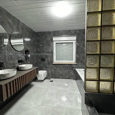 Luxury Crystal Center * Bihać