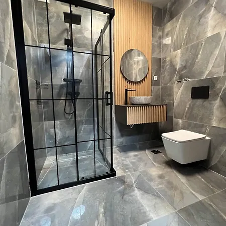 Villa Luxury Crystal Center *