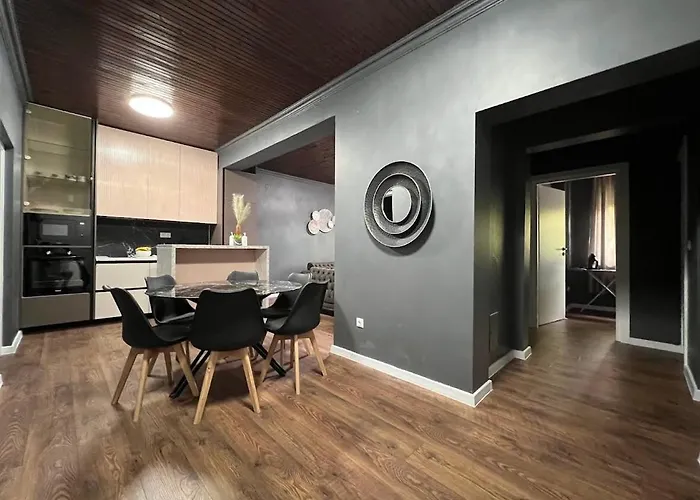 Willa Luxury Crystal Center