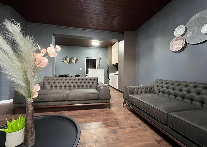 Luxury Crystal Center *